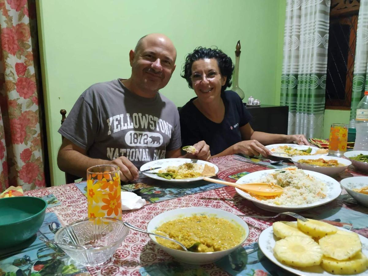 Lalanga Homestay Kandy Exteriör bild